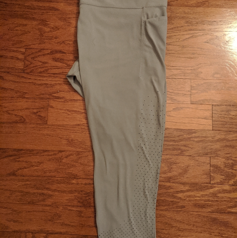 NWOT Athleta Grey, Laser cut leggings.
